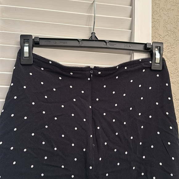 NEVER WORN Navy polka dot Midi skirt- size XS! - Picture 5 of 5
